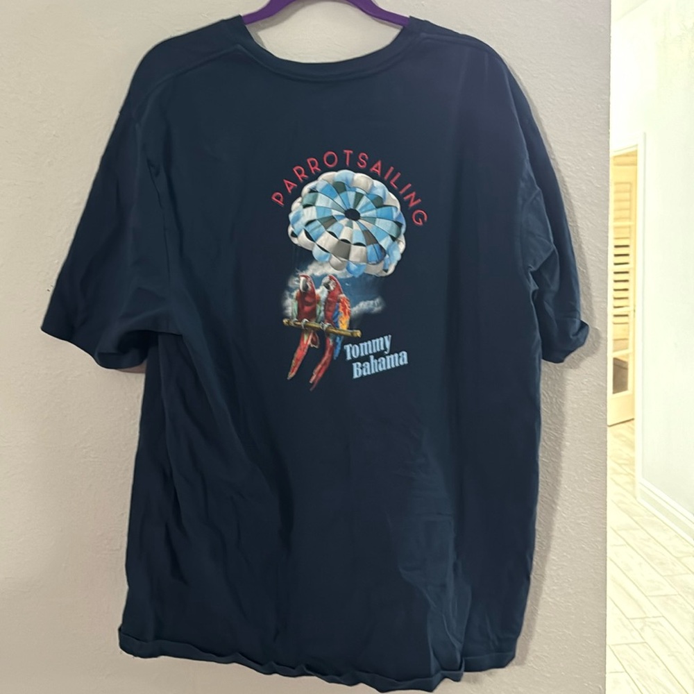 Tommy Bahama T-shirt XXL parrot sailing graphic T-shirt